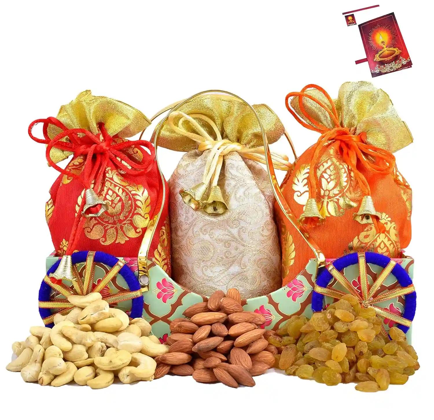 Diwali dry fruits gift box/diwali dry fruits tray/diwali dry fruits gift hamper/Diwali gift hamper-Decorated basket with 200 gms of cashew+200 gms of almonds+200gms of raisins(In separate potlis)+Card